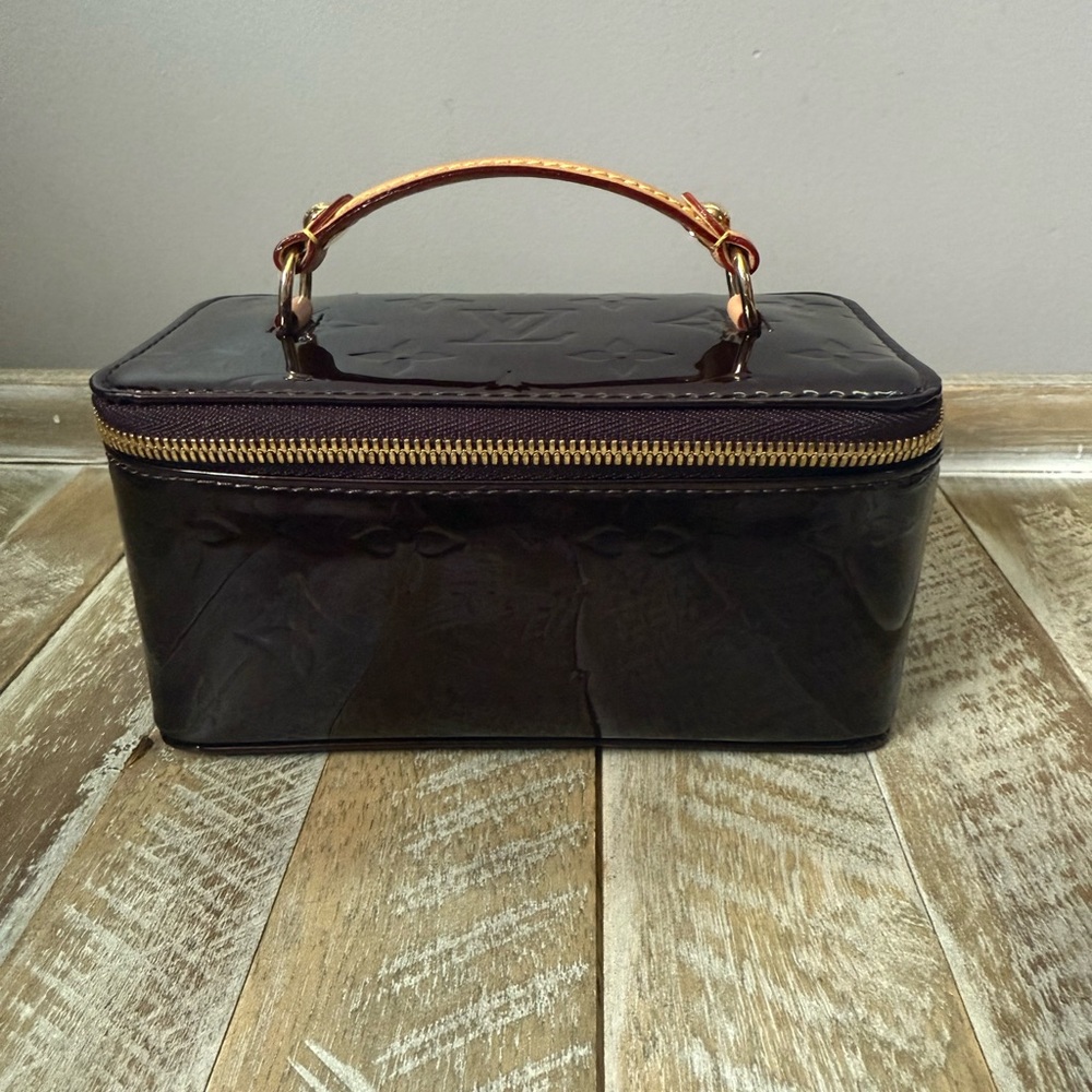 Louis Vuitton RARE Vernis Vanity Jewel Case Pomme D'Amour